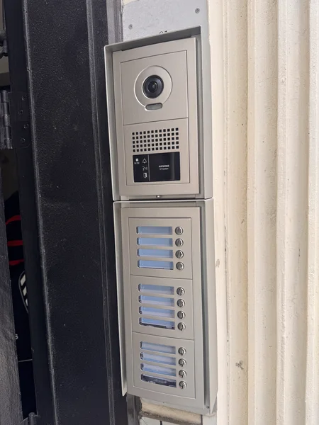 Intercoms & access control — photo 012