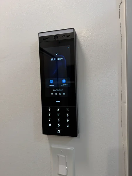 Intercoms & access control — photo 031