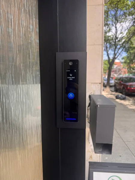 Intercoms & access control — photo 035