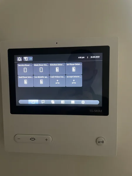 Lighting & smart-home controls — photo 043
